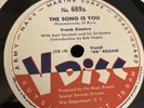 V Disc 78 RPM Frank Sinatra / Skinnay Ennis - The Song is You 689 E+