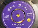 Bonnie A man called Dan / Did You Get The Message original 45rpm VG+
