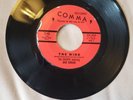 45 RPM VOCAL GROUP/THE CALVEYS feat. GINO ROMANO/THE WIND/I NEED LOVE    VG++