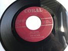 Canada 1966 Garage 45 *The Yo Yo’s* The Raven  Coral 62501