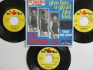 4 THE SHANGRI-LAS HIT 45's+1PICTURE [GIVE HIM A GREAT BIG KISS]  THE 60's