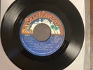 KISS - Let Me Go, Rock n Roll 7” RARE Promo 1974 Casablanca Bogart Label