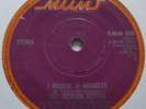 THE JACKSON SISTERS   I BELIEVE IN MIRACLES ** 1973 UK MUMS 7