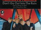 Herman's Hermits RARE LAST EVER USA PICTURE SLEEVE DON'T GO OUT INTO THE RAIN/45