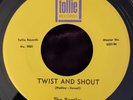 THE BEATLES 45 TWIST AND SHOUT / THERE'S A PLACE PURPLE TOLLIE 9001 EXCELLENT