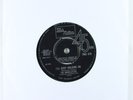 THE MARVELETTES - I'LL KEEP HOLDING ON - 1965 UK VINYL 7 45 RPM SINGLE - VG+/VG+