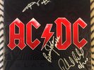 AC/DC - BLACK ICE original 2LP *SIGNED* Angus, Brian, Phil - 100% AUTHENTIC, COA