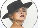 Madonna - La Isla Bonita (12