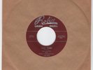 '53 R&B/DooWop VELVETS They Tried/She's Gotta Grin RED ROBIN 120 M- HEAR
