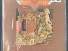 Aerosmith - Toys In The Attic (VG+/VG+) Columbia Records - PC 33479 US 1975