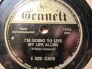 GENNETT 7119 1943 Five 5 RED CAPS I'm going to live my life Just for you BEACON