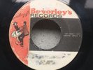 EASY COME EASY GO -Pioneers (BOSS '68 Skinhead Reggae)/ ONLY A SMILE -Lynn Taitt