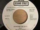 Xmas 45rpm - Sesame Street - Counting The Days / Christmas Sing-Along - Promo