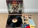 1977 CASABLANCA KISS LOVE GUN 7057 ALBUM w/ GUN & MERCH 1ST PRESSING CMPLT NM+