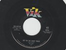 ROCKABILLY 45 -JOE CLAY-  GET ON THE RIGHT TRACK  / CRACKER JACK -HEAR -1956 VIK