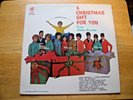 PHIL SPECTOR'S   A CHRISTMAS GIFT TO YOU   1963 MONO   RECORD N M   COVER N M