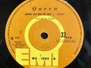 QUEEN - Another One Bites The Dust / Dragon Attack - BOLIVIA 45