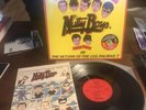 madness return of the los palmas 7 12 inch with comic Ex/Ex