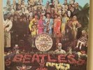 THE BEATLES SGT PEPPERS LP. MONO UK ORIG. RED AND WHITE INNER. KT TAX SIDE 1.