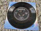 Chuck Berry “You Can’t Catch Me” Original 1956 U.K. 7 inch 45-HL-N8375