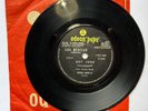 The Beatles, Hey Jude / Revolución (Revolution) vinyl 45 (Argentina Odeon, 1968)