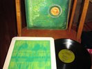 ALICE COOPER BILLION DOLLAR BABIES LP VG+ US WB VINYL CLASSIC ROCK w/INSERT
