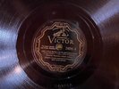 Victor 24099 Isham Jones Orch SENTIMENTAL GENTLEMAN GEORGIA 78 rpm Jazz 1934 EE+