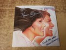VERIFIED SIGNED SLEEVE 1980s EXCELLENT KAREN CARPENTER  Touch Me When  2344 45