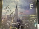 OASIS STANDING ON THE SHOULDER OF GIANTS RKIDLP 002 UK 1ST PRESS (SIGNED )
