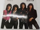 Kiss – Lick It Up Dutch 814297-1 Original VG+/VG+ 1983
