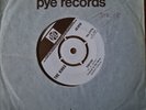 The Kinks - Drivin' - 7” Vinyl Single - VG+ - Pye 7N.17776 - Free UK Postage