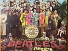 THE BEATLES - SGT. PEPPER'S LONELY HEARTS CLUB BAND 1976 HTM UK Press LP VG