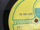 PINK FLOYD - ATOM HEART MOTHER -  1st press VINYL LP - HARVEST - 1G 1G *NO EMI*