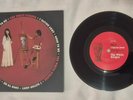 The White Stripes - Seven Nation Army - 2003 7