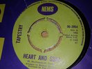 VG UK NEMS 45 - TAPESTRY - HEART AND SOUL