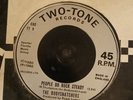 2TONE/SKA-THE BODYSNATCHERS-PEOPLE DO ROCK STEADY-UK 2 TONE SILVER 45 MISPRESS