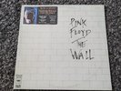 Pink FLoyd   The Wall Australia 2lp 1979 EX with Hype sticker