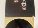 KISS️RARE 7001 DEBUT ️FIRST PRESS BLACK LETTER-1974 AUCOIN NICE