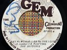 THE HEPTONES - AInt Woman Like The One I Got / DEEP SOULFUL REGGAE LOVERS 45