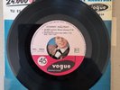Very Rare EP 45T Johnny Hallyday 24,000 Kisses TONGUE + ROUND CENTERING. 1961