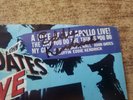 EDDIE KENDRICK AUTOGRAPHED 1980s VG+  HALL & OATES A Nite At The Apollo Live  45
