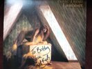 KATE BUSH LIONHEART VINYL LP SIGNED  ORIG UK EMI RECORDS 1978 EX CONDITION
