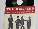 The Beatles 45 RPM Record Swan S-4152 She Loves You/I'll Get You Picture Sleeve