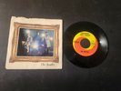 BEATLES STRAWBERRY FIELDS FOREVER PENNY LANE VINYL 45 RECORD 7” PICTURE SLEEVE
