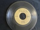 JOE BATAAN Gypsy Woman / So Fine FANIA 45 BOOGALOO R&B LATIN SOUL Gold Label mp3