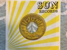 Elvis Presley SUN 117  45 rpm : BABY LET'S PLAY HOUSE  (Pushmarks) VINTAGE