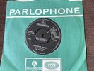 THE BEATLES - Paperback Writer/Rain Original 1966 UK First Pressing 7