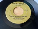 The Natural Four -Hanging on to a lie - Twelve months of the year  on  Bola-Bola
