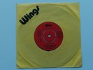 PAUL McCARTNEY  WINGS ORIG   1973  UK  45  C MOON  /  HI HI HI   1 A   1 R