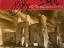 disque 33 tours - U2 - The Unforgettable Fire - avec dédicace de BONO et de EDGE